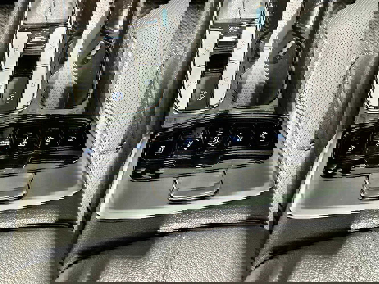 Used 2024 Hyundai Santa Cruz Limited image 23