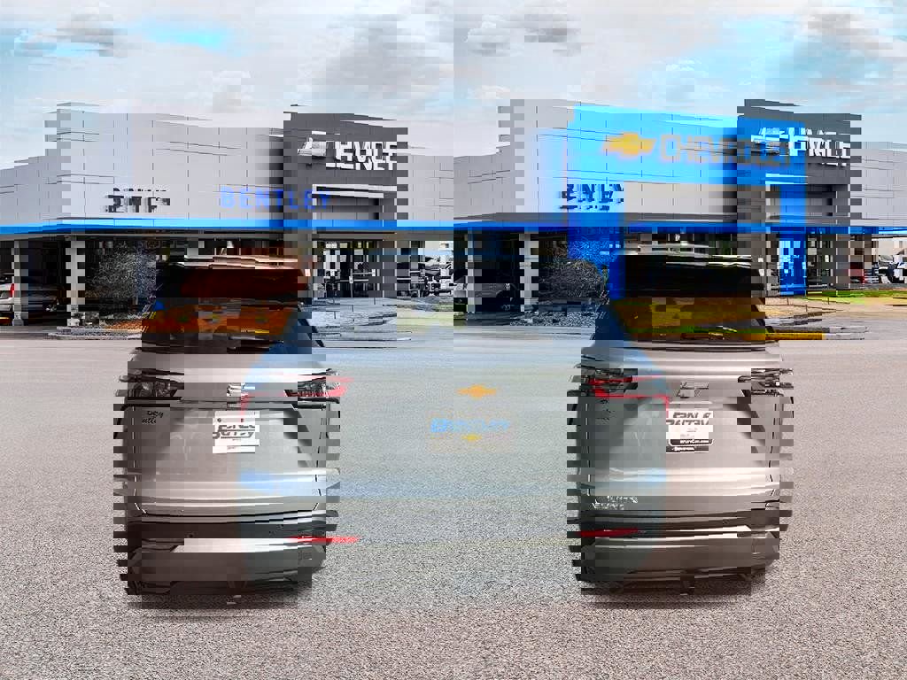 New 2026 Chevrolet Equinox LT image 4