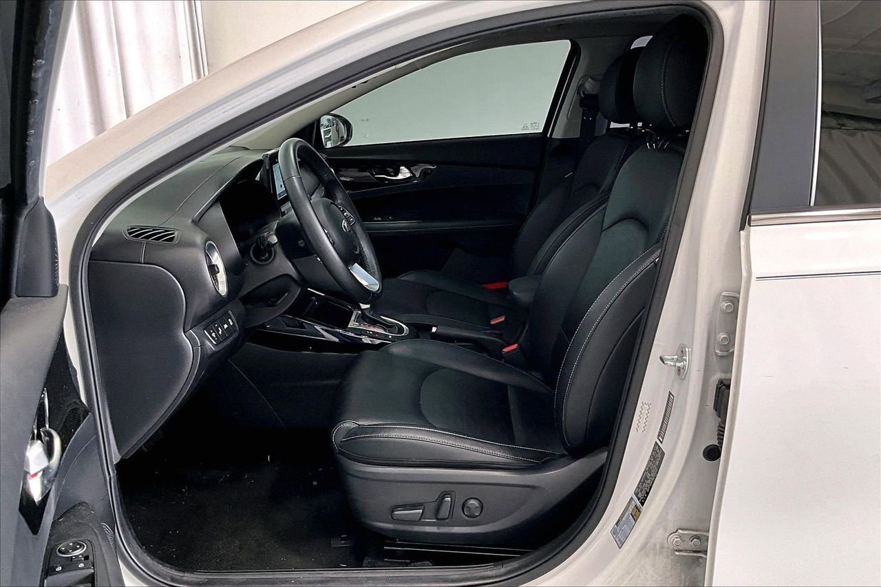 Used 2021 Kia Forte EX FWD image 15