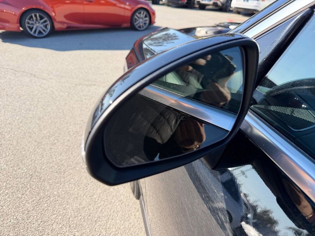 Used 2024 Mercedes-Benz GLC 300 image 33