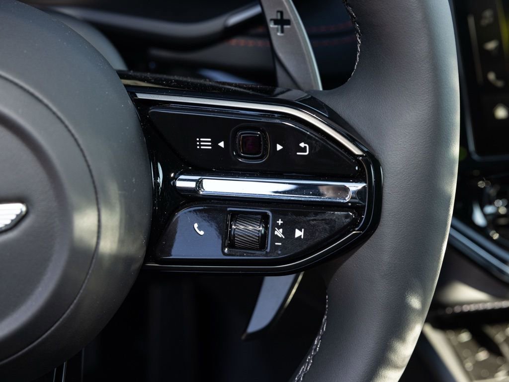 New 2026 Aston Martin DBX 707 image 32