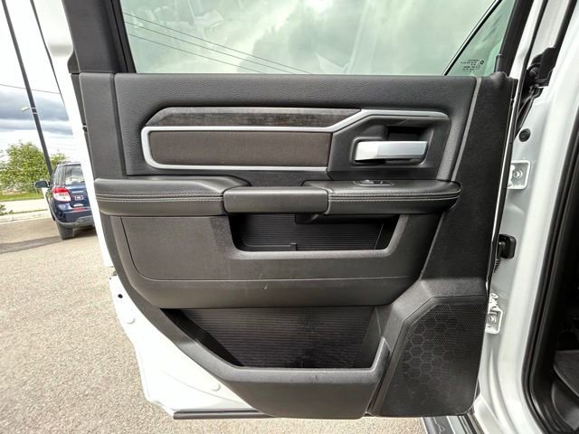 Used 2024 RAM 2500 Big Horn AWD/4WD image 46