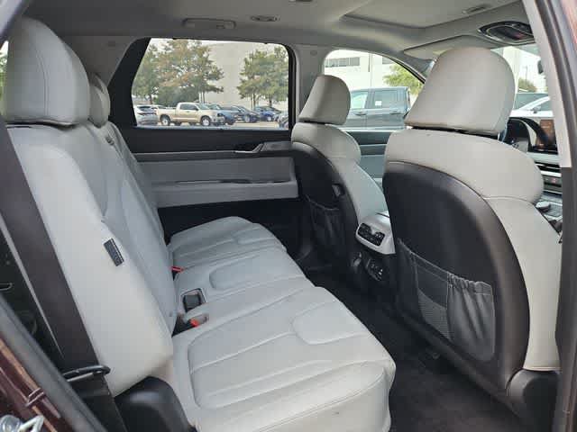 Used 2023 Hyundai Palisade SEL FWD image 17