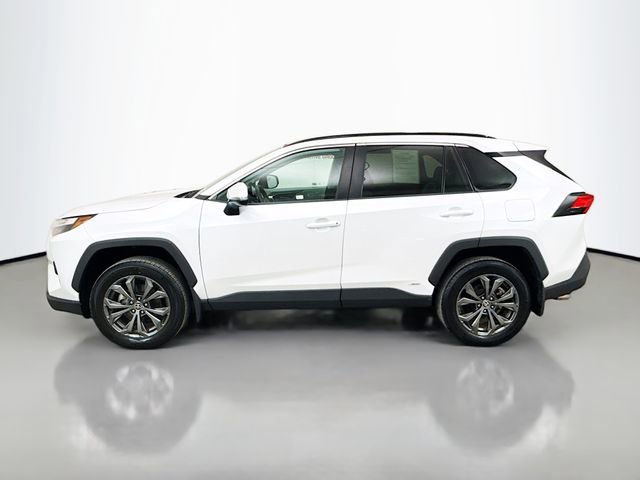 Used 2024 Toyota RAV4 XLE Premium image 4