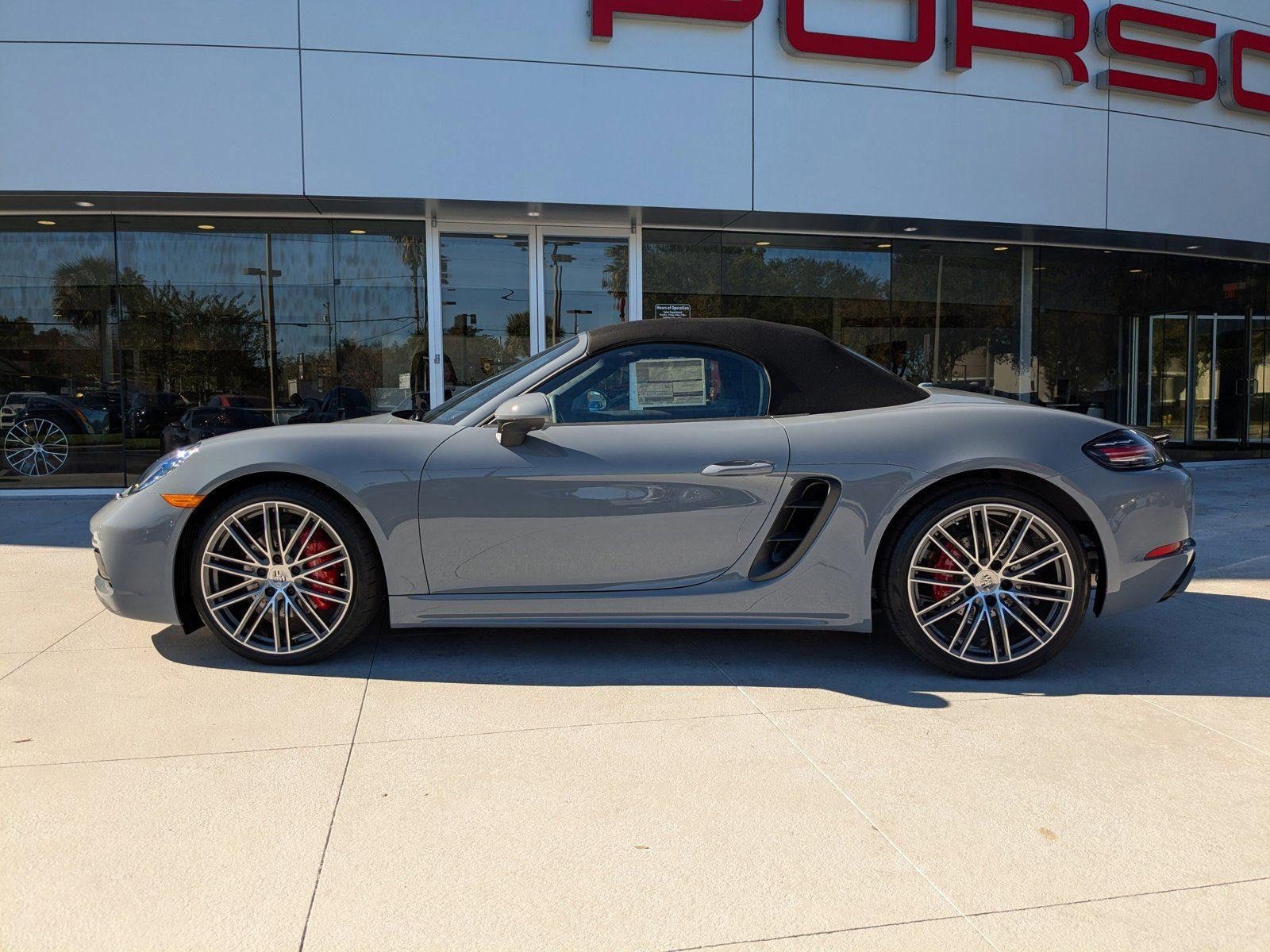 New 2025 Porsche 718 Boxster S image 2