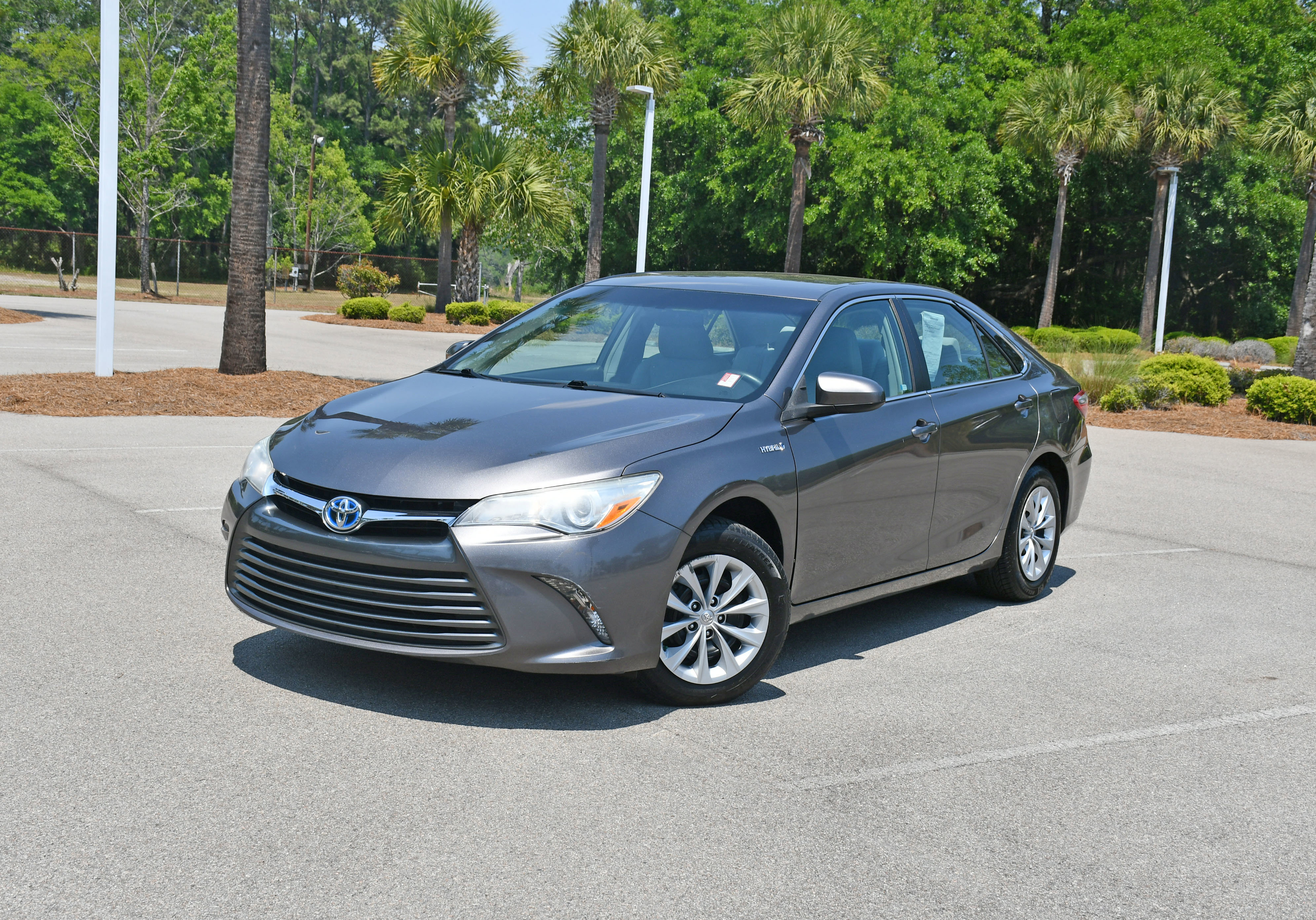 Used 2017 Toyota Camry LE FWD image 6