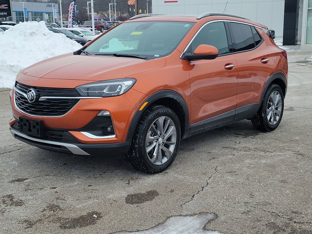 Used 2023 Buick Encore GX Essence w/ Experience Buick Package image 2