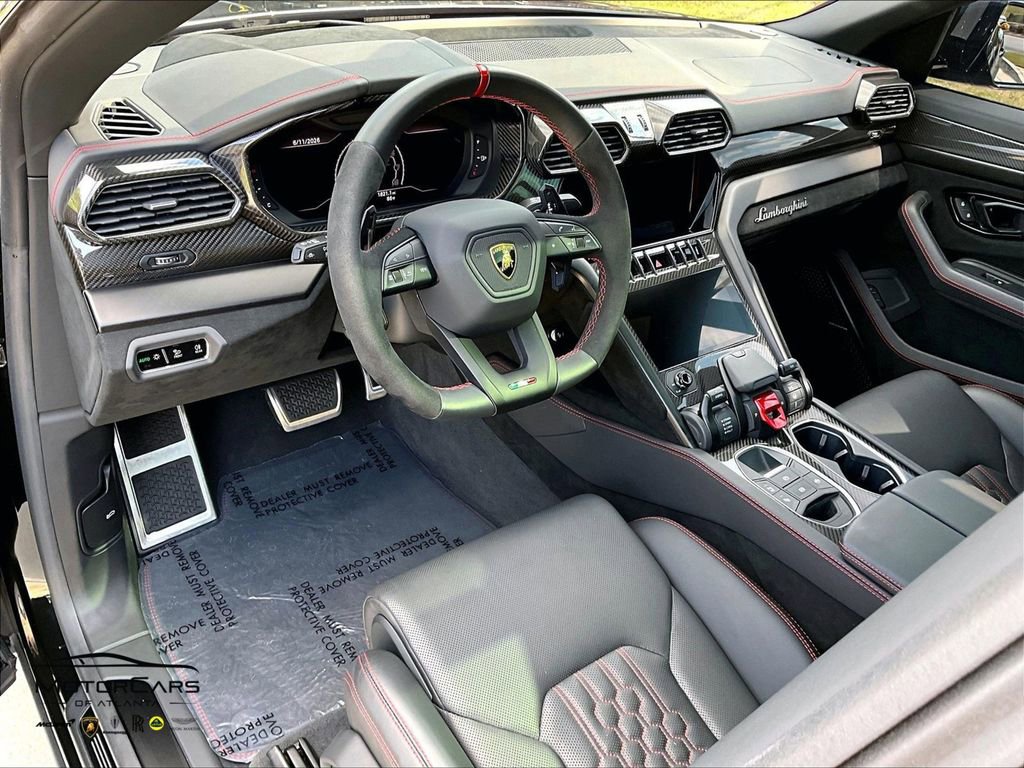 Used 2023 Lamborghini Urus Performante AWD/4WD image 12