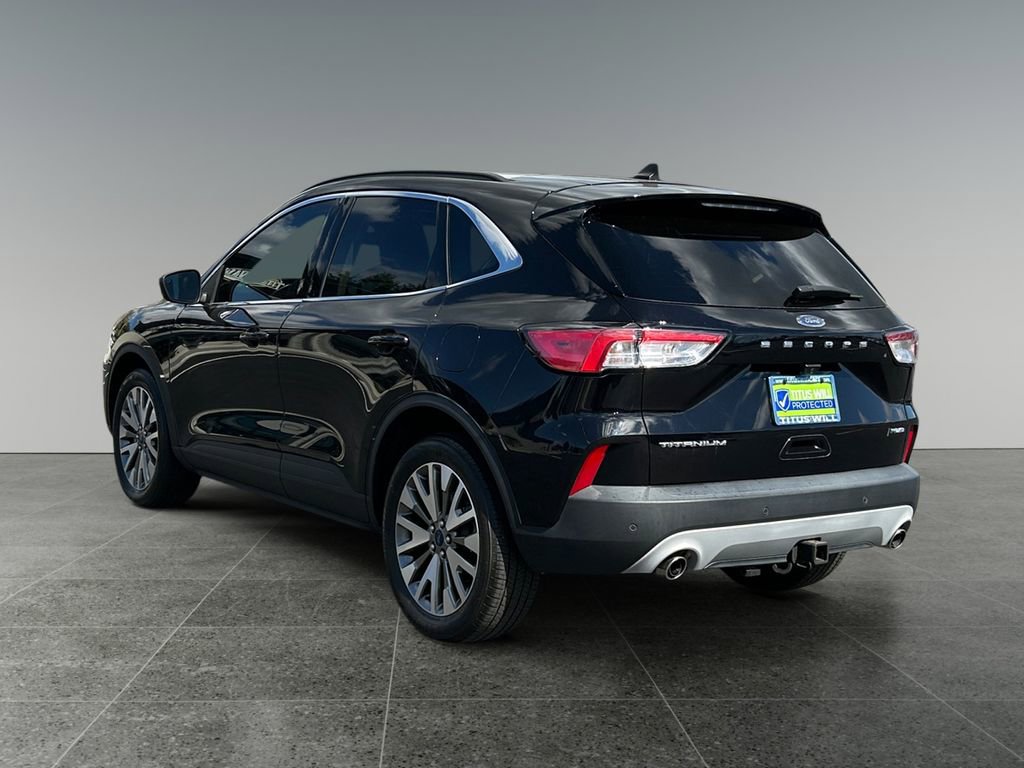 Used 2022 Ford Escape Titanium w/ Class II Trailer Tow Package image 6