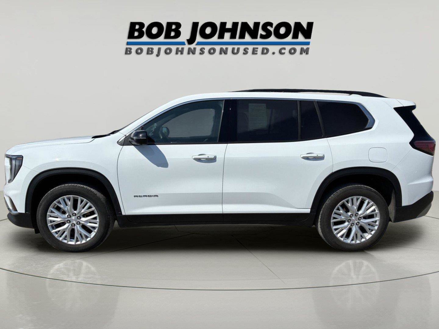 Used 2025 GMC Acadia Elevation w/ Elevation Premium Package AWD/4WD image 4