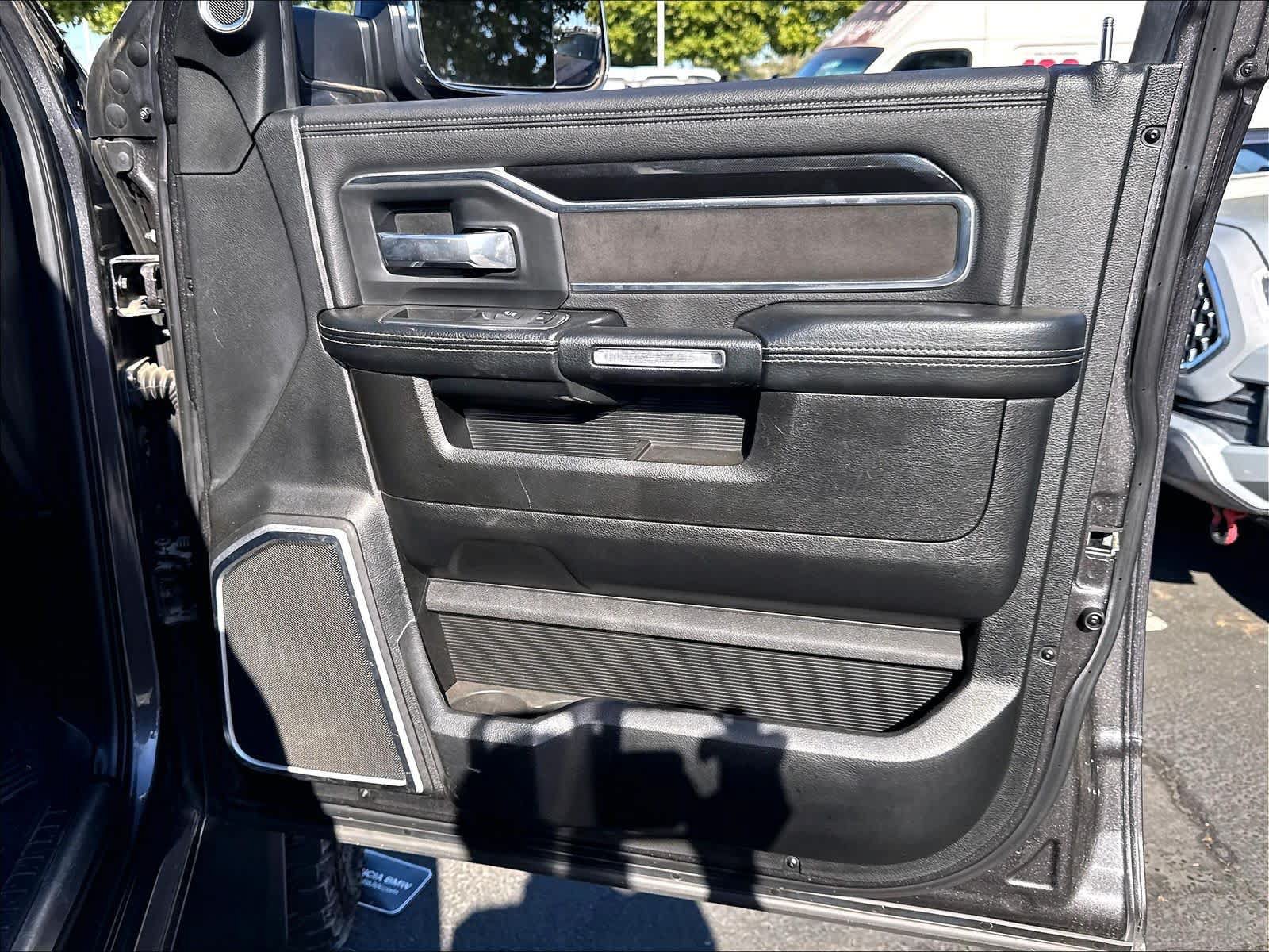 Used 2019 RAM 2500 Laramie AWD/4WD image 29