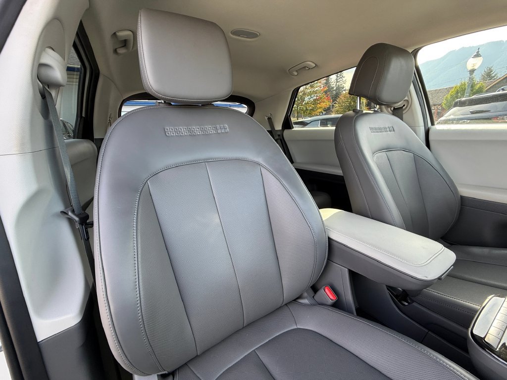Used 2025 Hyundai Ioniq 5 SEL RWD image 47