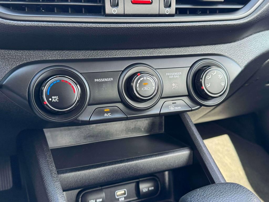 Used 2022 Kia Forte LXS image 27