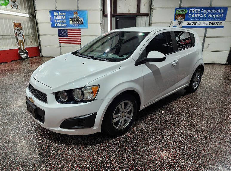 Used 2016 Chevrolet Sonic LT FWD image 3