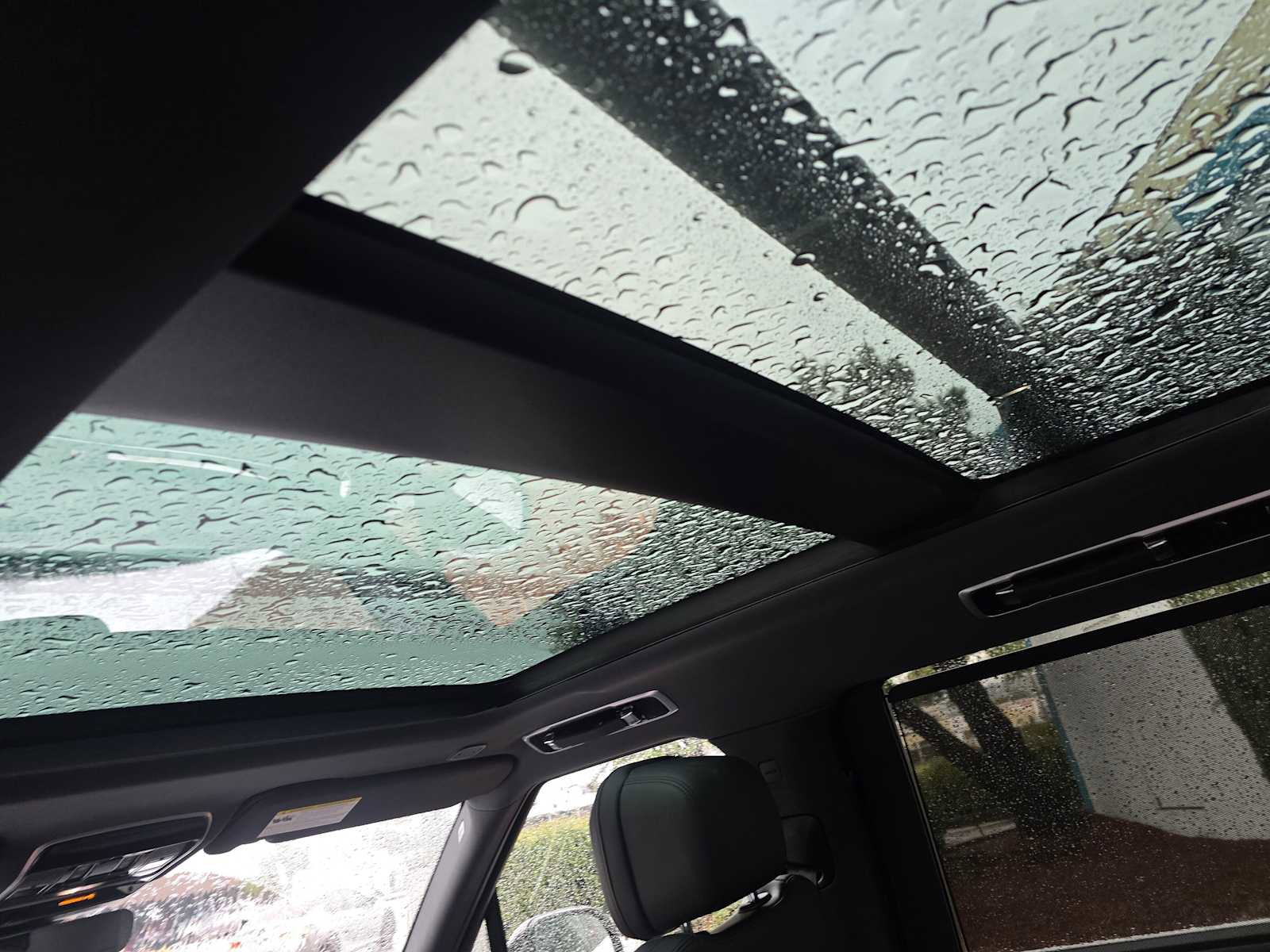 Used 2024 Land Rover Range Rover Long Wheelbase SE image 23