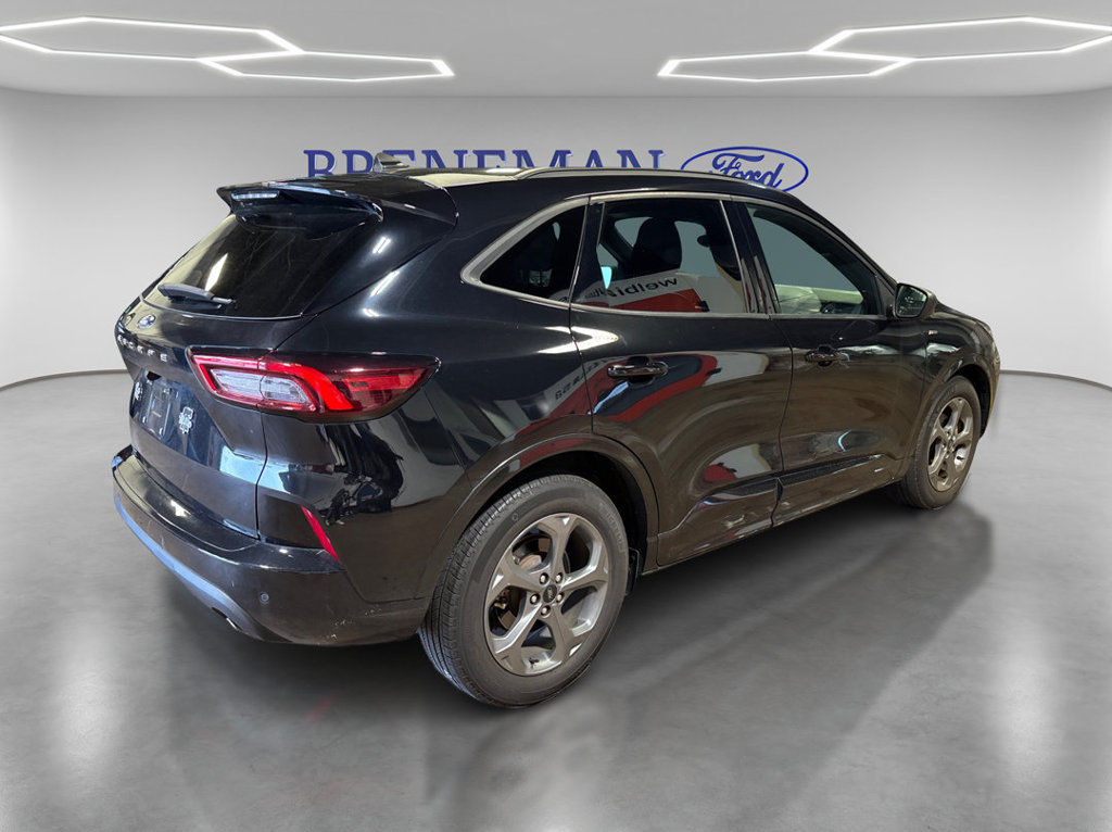 Used 2023 Ford Escape ST-Line w/ Tech Pack #1 FWD image 6