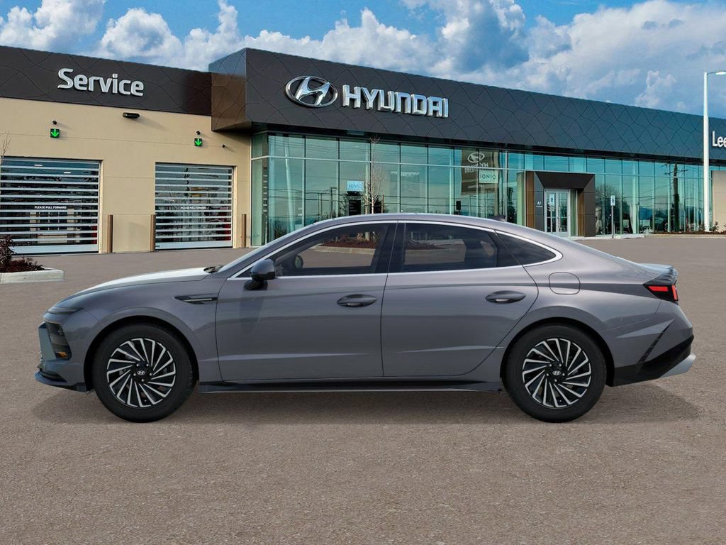 New 2026 Hyundai Sonata SEL FWD image 3