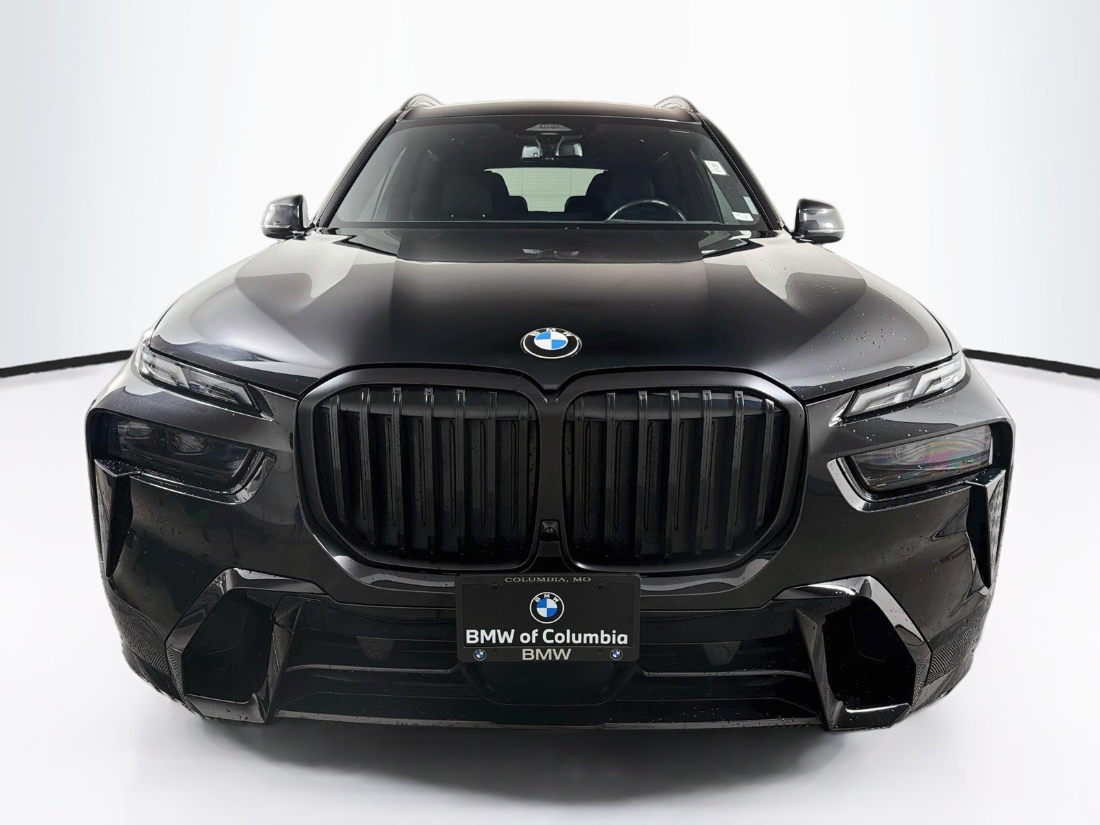 Certified 2024 BMW X7 xDrive40i w/ M Sport Package AWD/4WD image 2