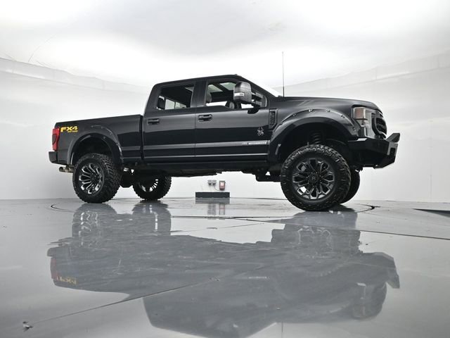 Used 2022 Ford F250 Lariat w/ Black Appearance Package image 32