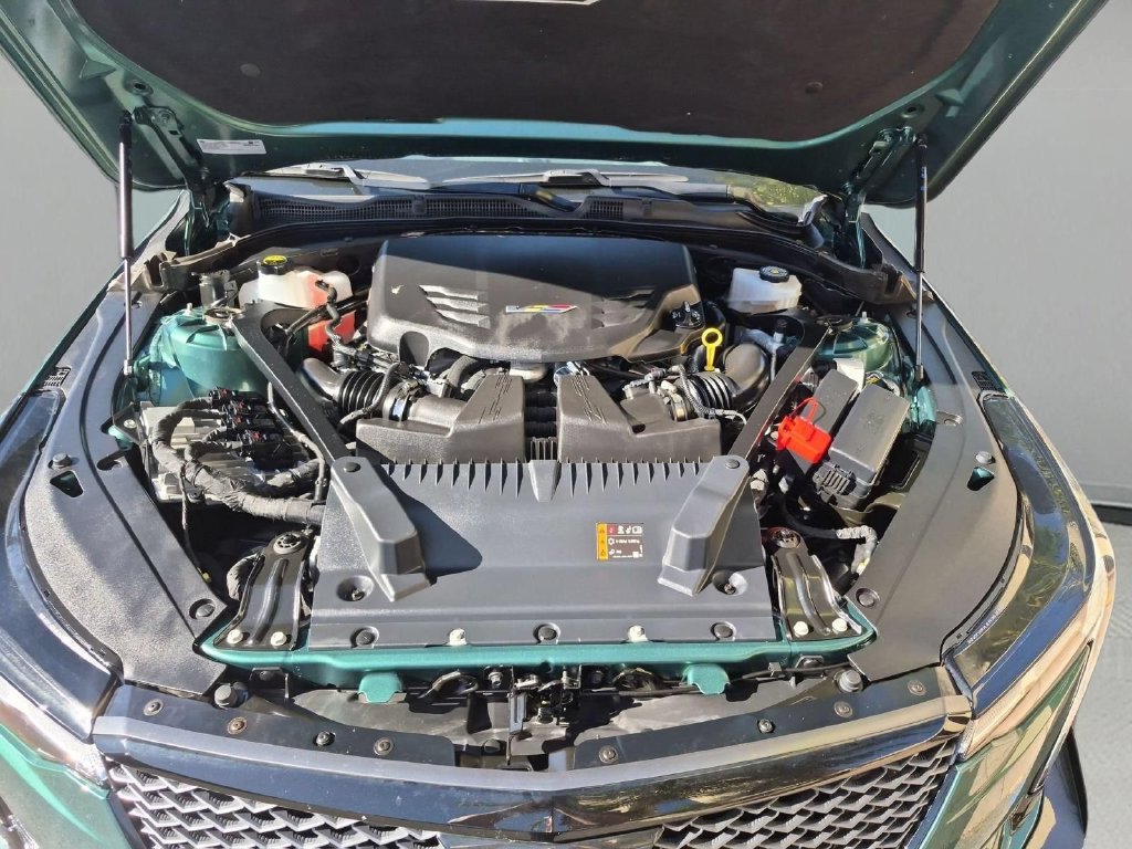 Certified 2025 Cadillac CT4 V Blackwing w/ Carbon Fiber 1 Package RWD image 28