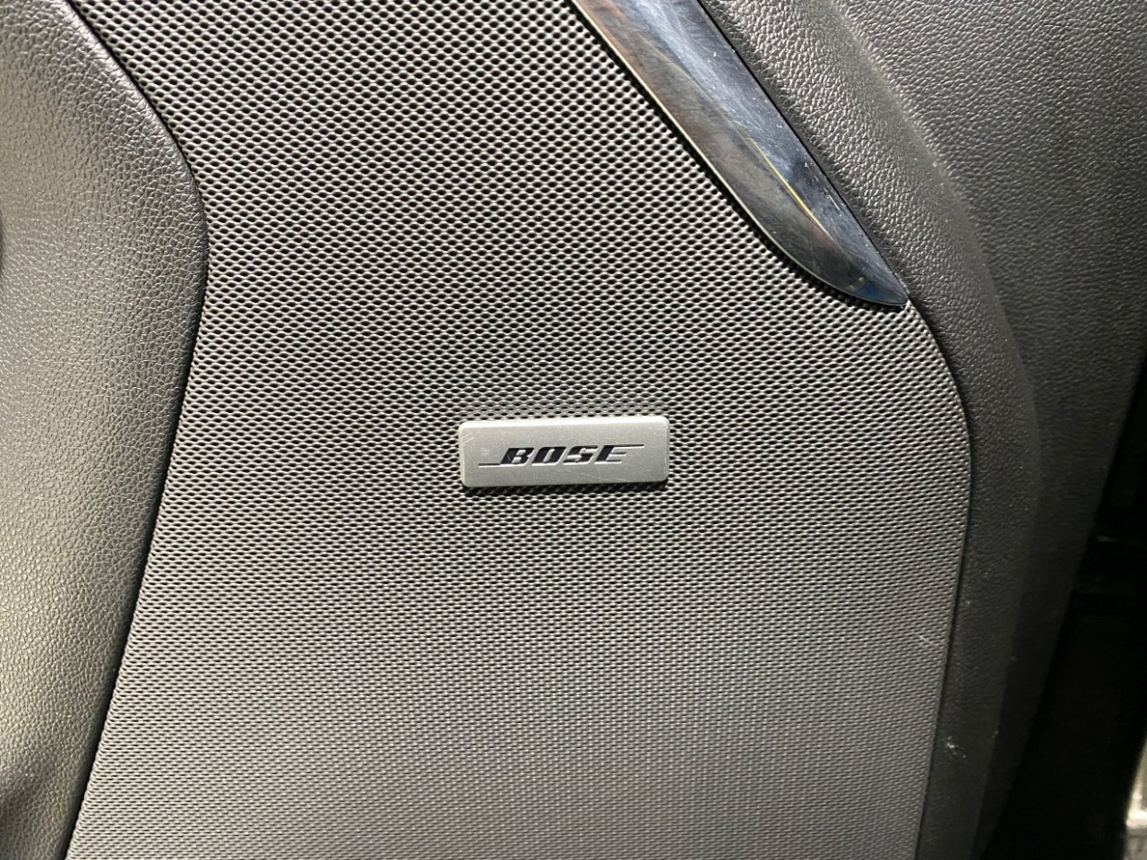 Used 2022 GMC Yukon XL Denali image 10