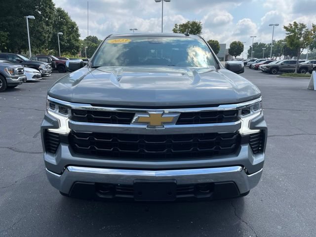 Used 2023 Chevrolet Silverado 1500 LT AWD/4WD image 2