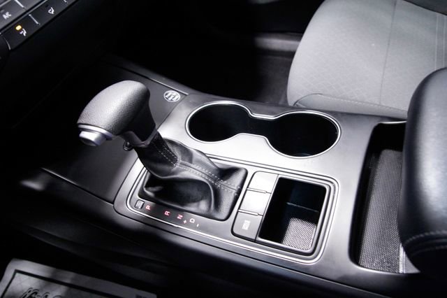 Used 2020 Kia Sorento LX image 28