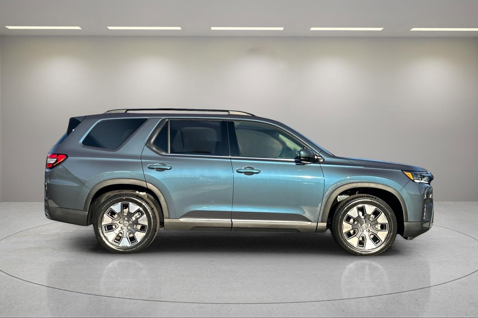 New 2026 Honda Pilot Elite image 2
