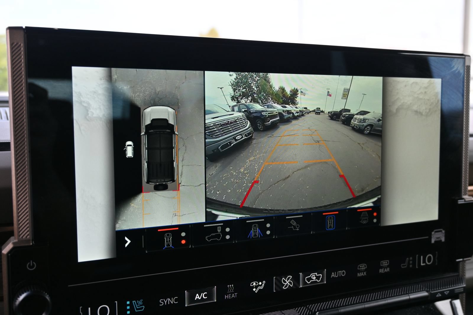 Used 2025 GMC Hummer EV 3X AWD/4WD image 13