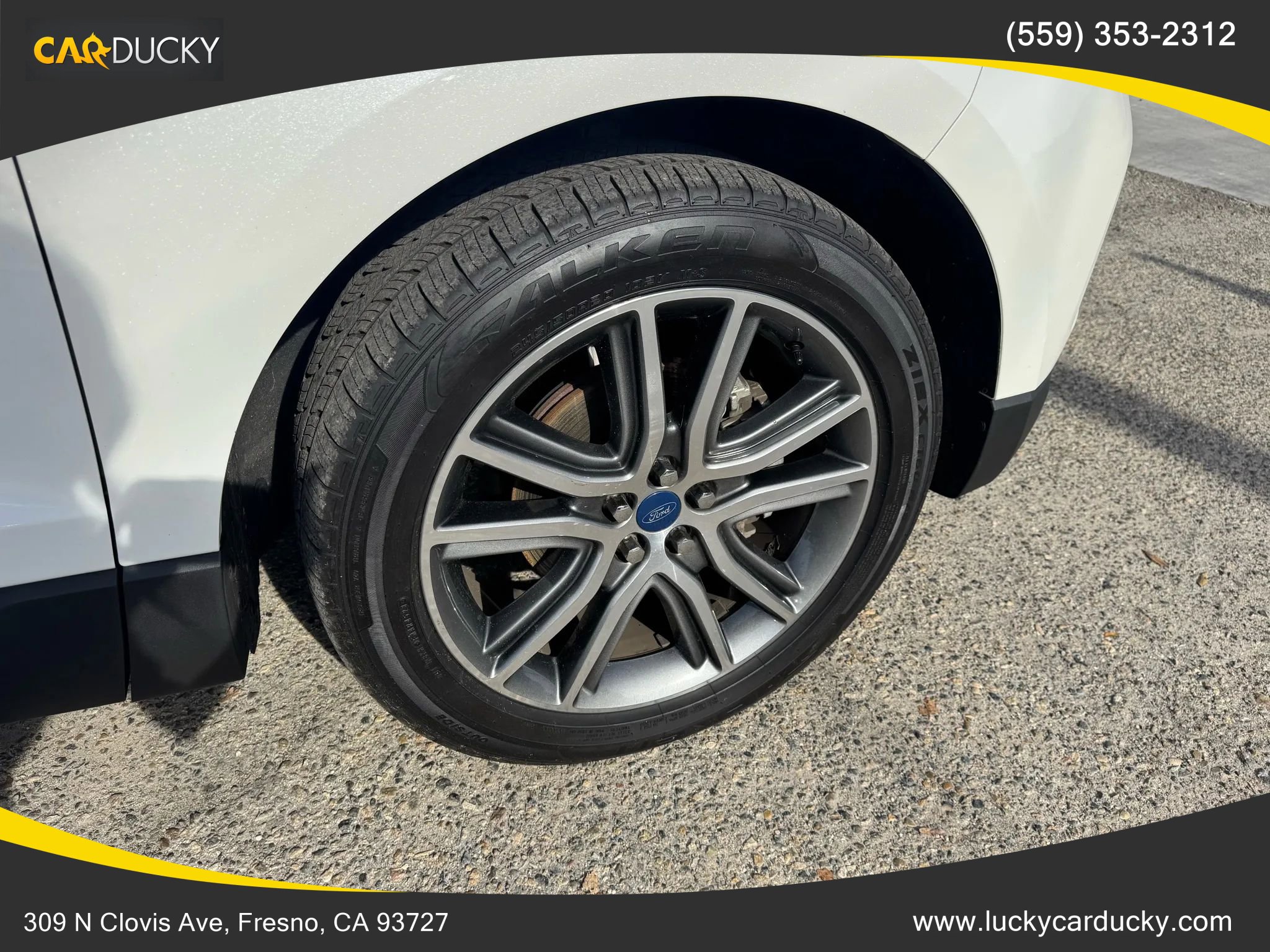 Used 2020 Ford Edge Titanium image 29