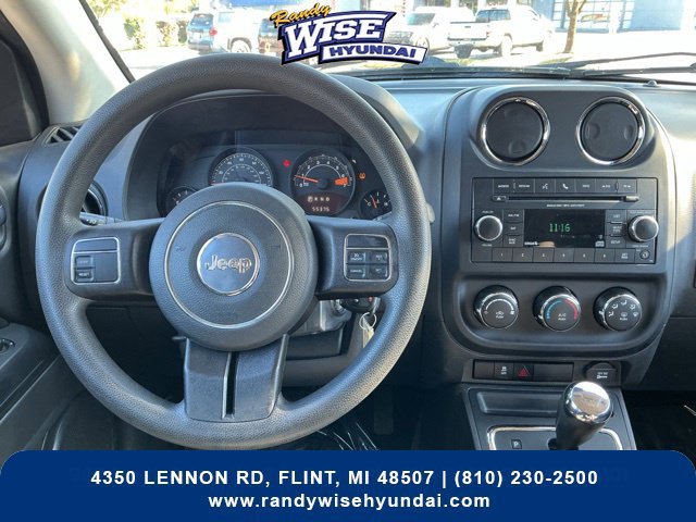 Used 2016 Jeep Compass Sport w/ Power Value Group AWD/4WD image 2