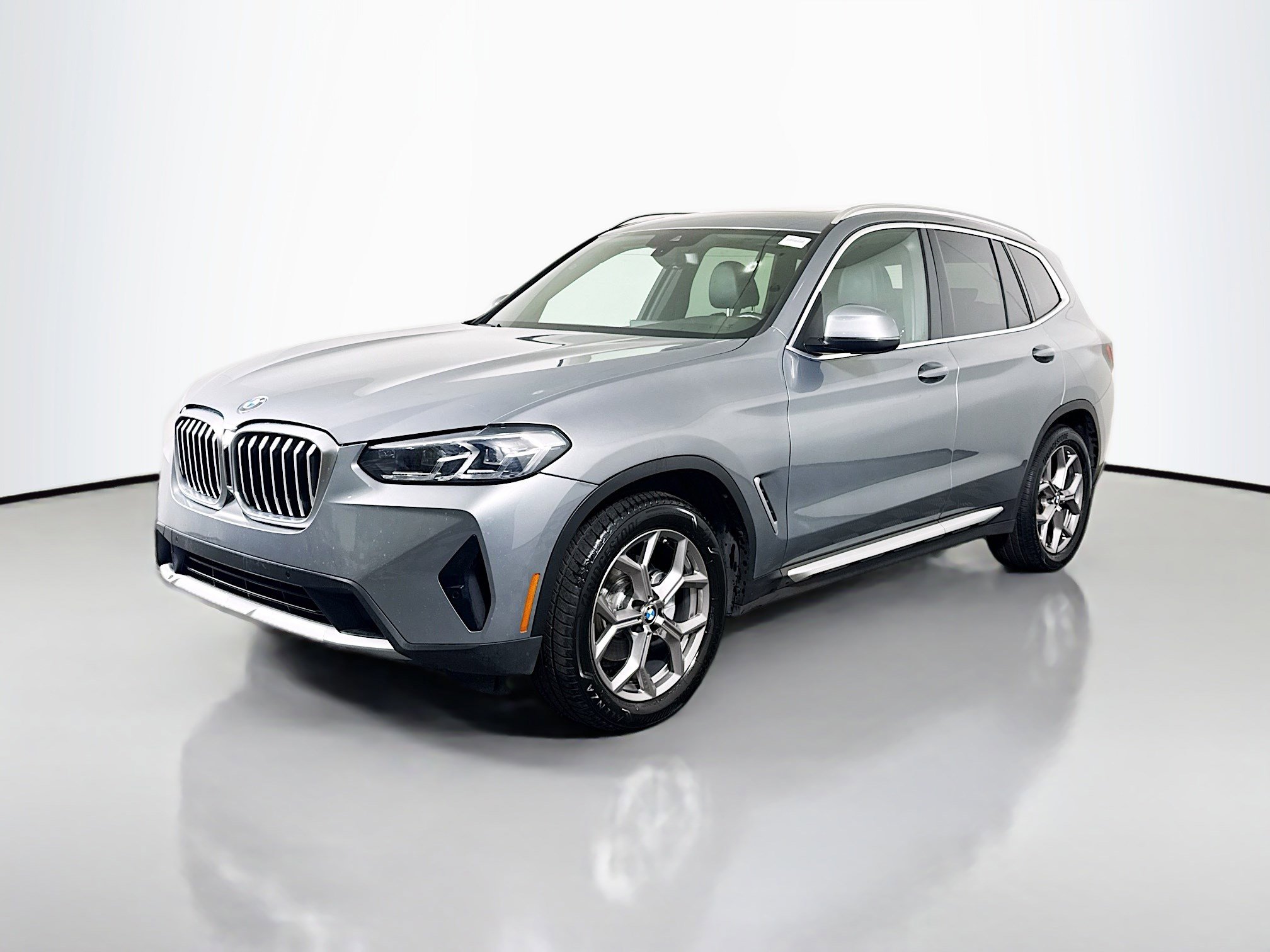 Used 2024 BMW X3 xDrive30i image 4