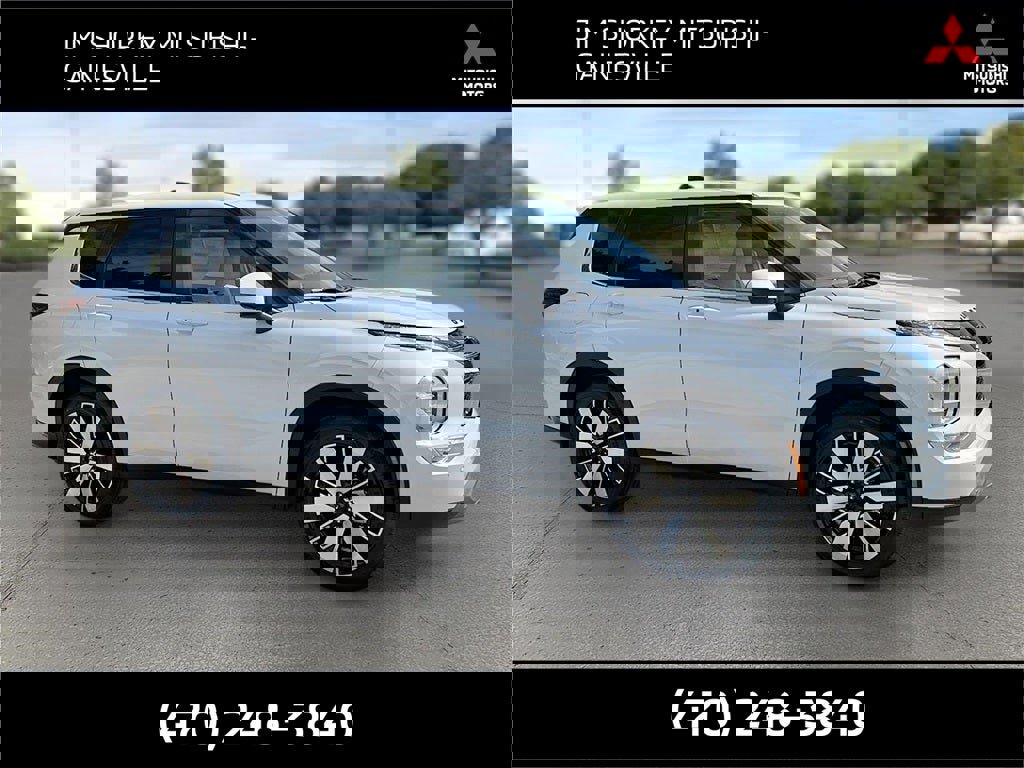New 2025 Mitsubishi Outlander SE
