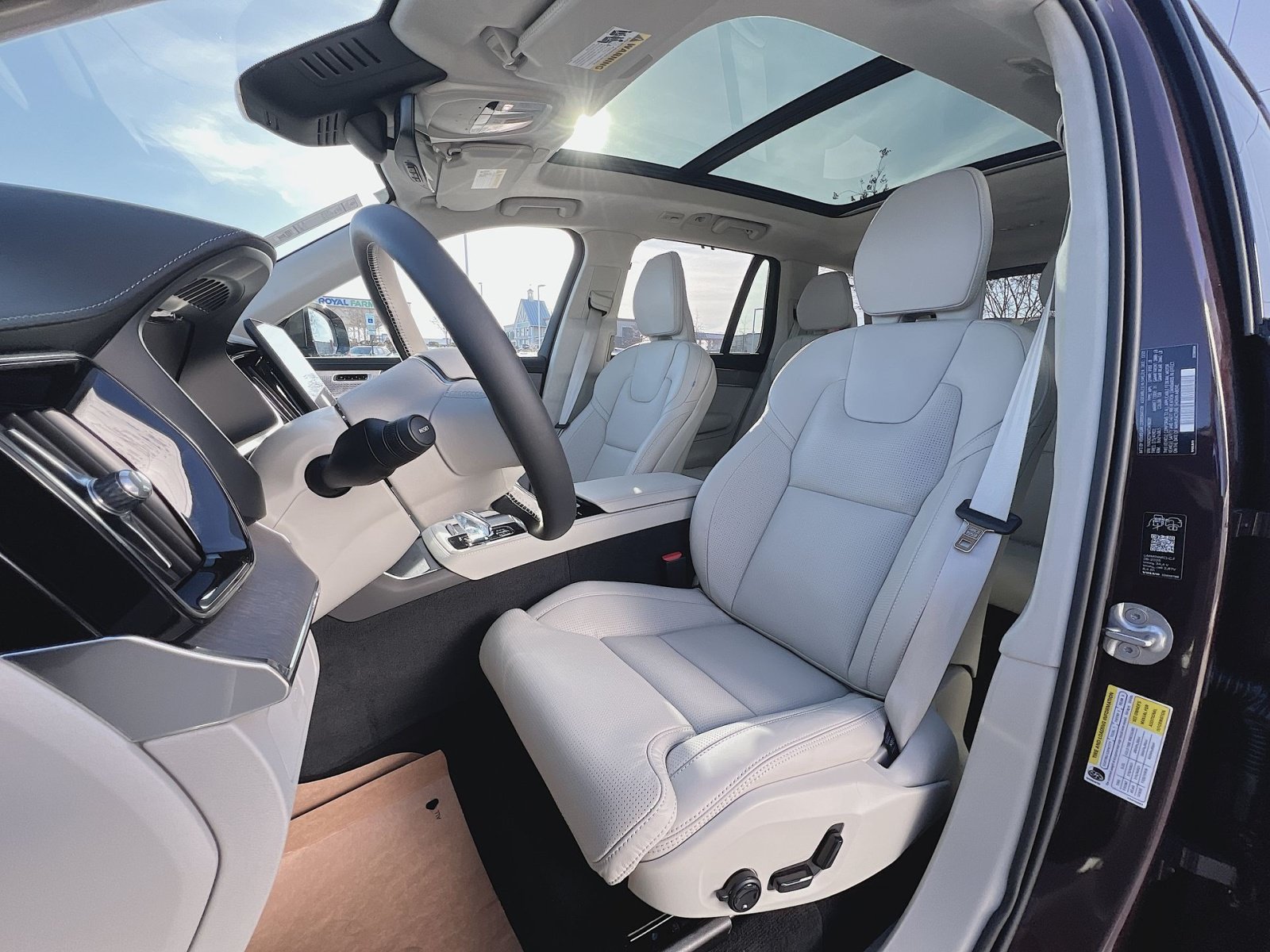 New 2026 Volvo XC90 B6 Ultra w/ Lounge Package AWD/4WD image 21