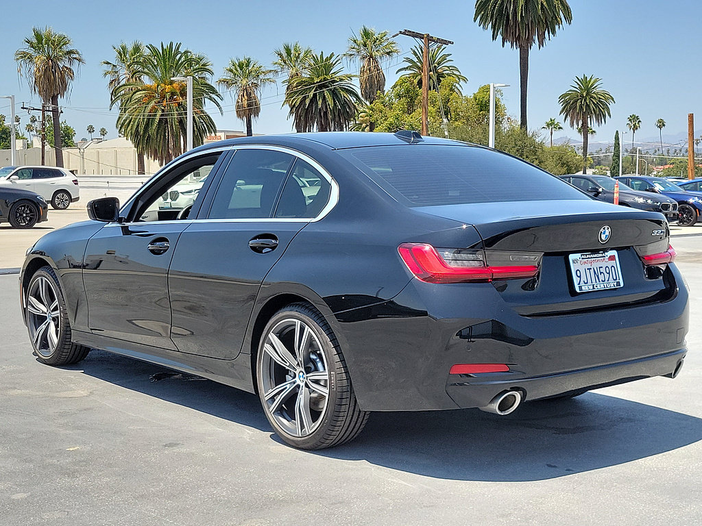 Used 2024 BMW 330i Sedan w/ Premium Package RWD image 2
