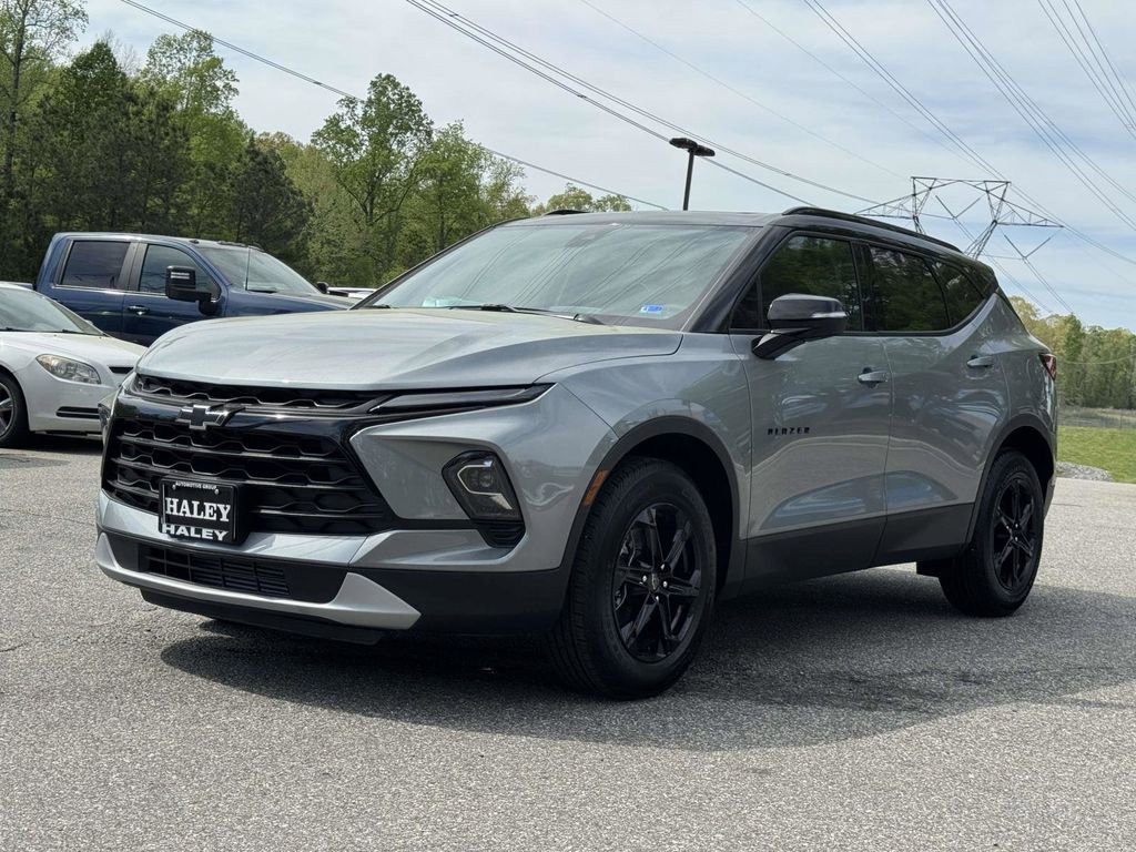 New 2026 Chevrolet Blazer LT w/ Sound & Technology Package FWD image 24