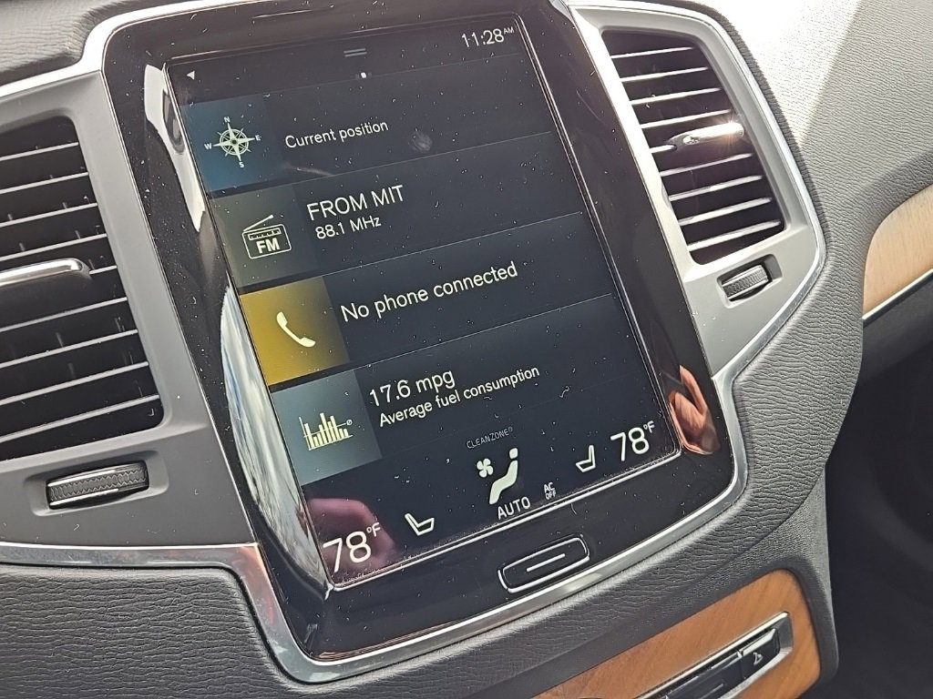 Used 2021 Volvo XC90 T6 Momentum w/ Climate Package image 18