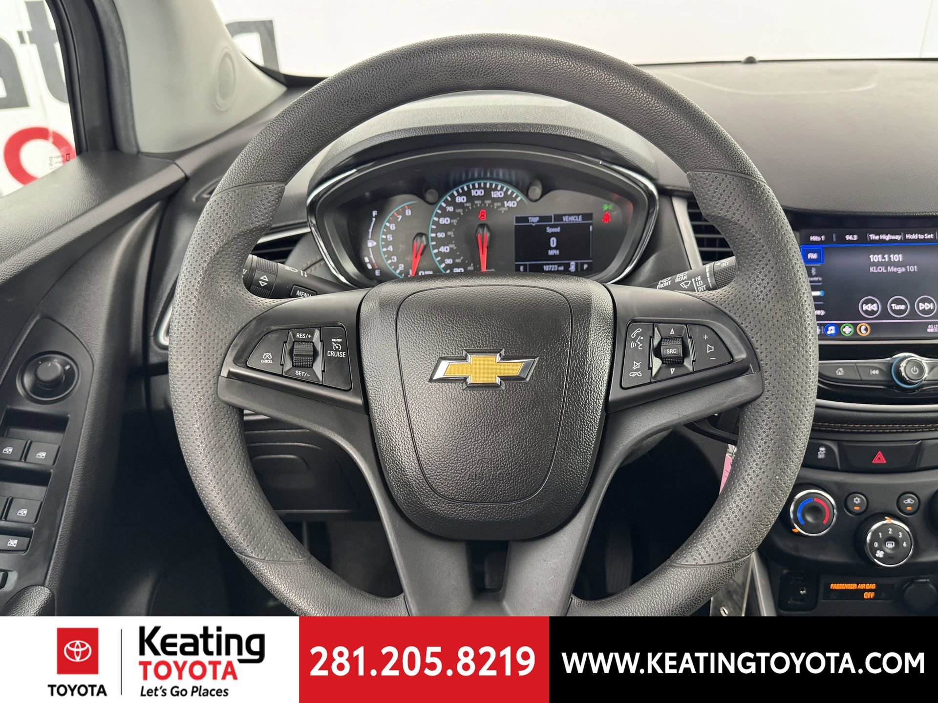 Used 2022 Chevrolet Trax LS w/ Tint and Cruise Package image 28