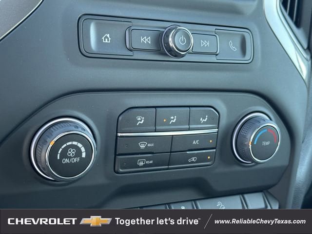 New 2026 Chevrolet Silverado 1500 Custom w/ Turbomax Blackout Package AWD/4WD image 20