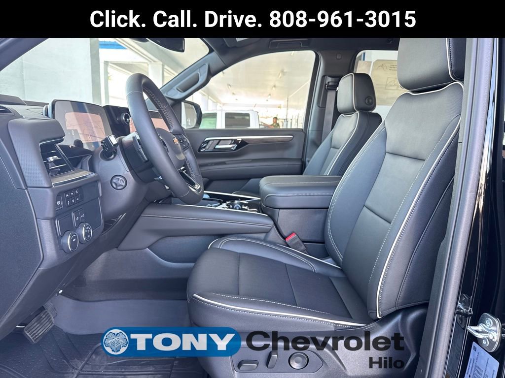 New 2025 Chevrolet Suburban Premier image 9