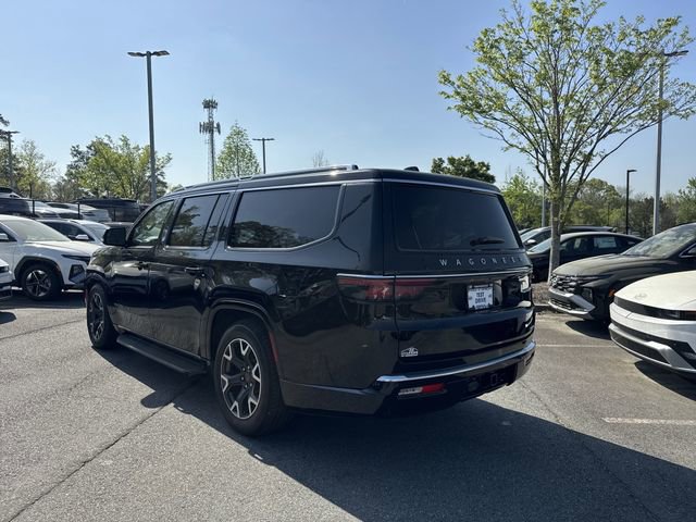 Used 2024 Jeep Wagoneer L Series III w/ Flexible Seating Group AWD/4WD image 5