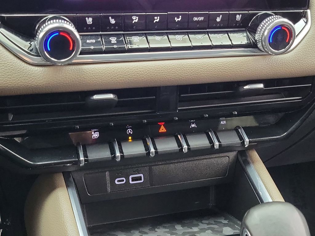 Certified 2023 GMC Canyon Denali image 15