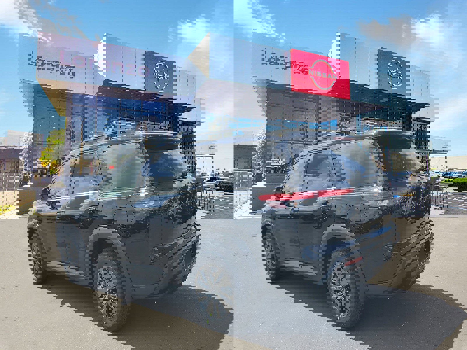 New 2026 Nissan Pathfinder SV image 6