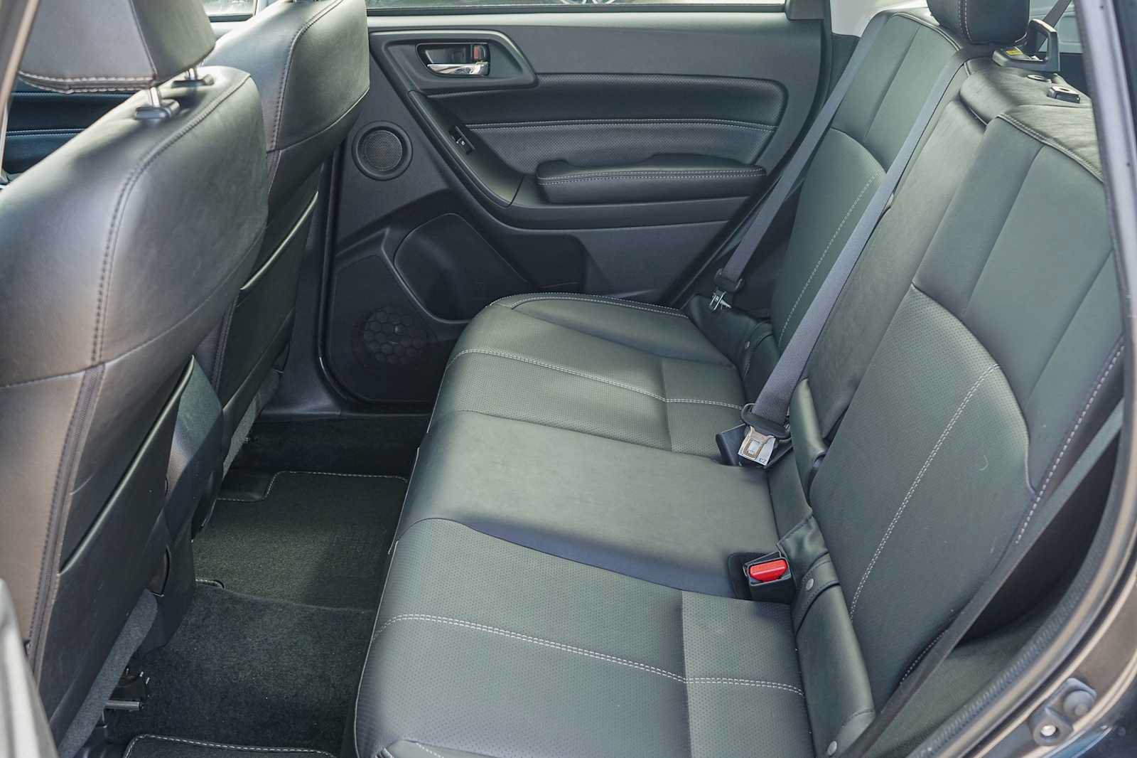 Used 2018 Subaru Forester 2.5i Touring AWD/4WD image 21