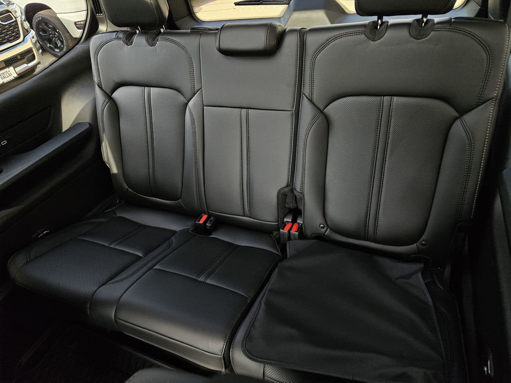 New 2026 Jeep Grand Wagoneer 4WD image 16