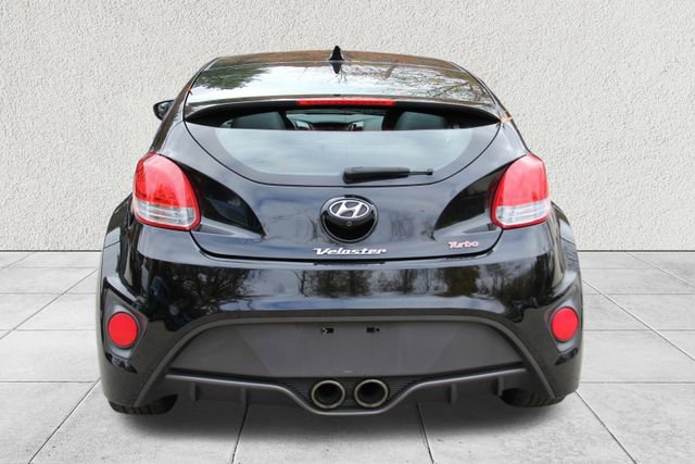 Used 2017 Hyundai Veloster Turbo image 8