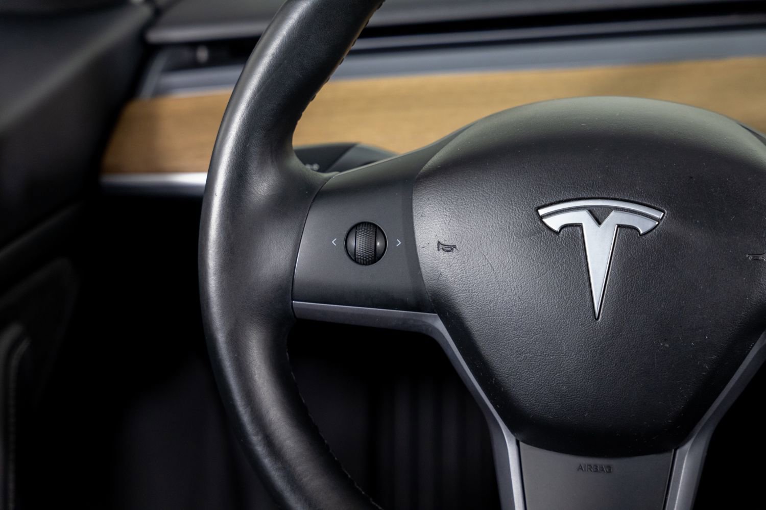 Used 2018 Tesla Model 3 Long Range AWD/4WD image 29