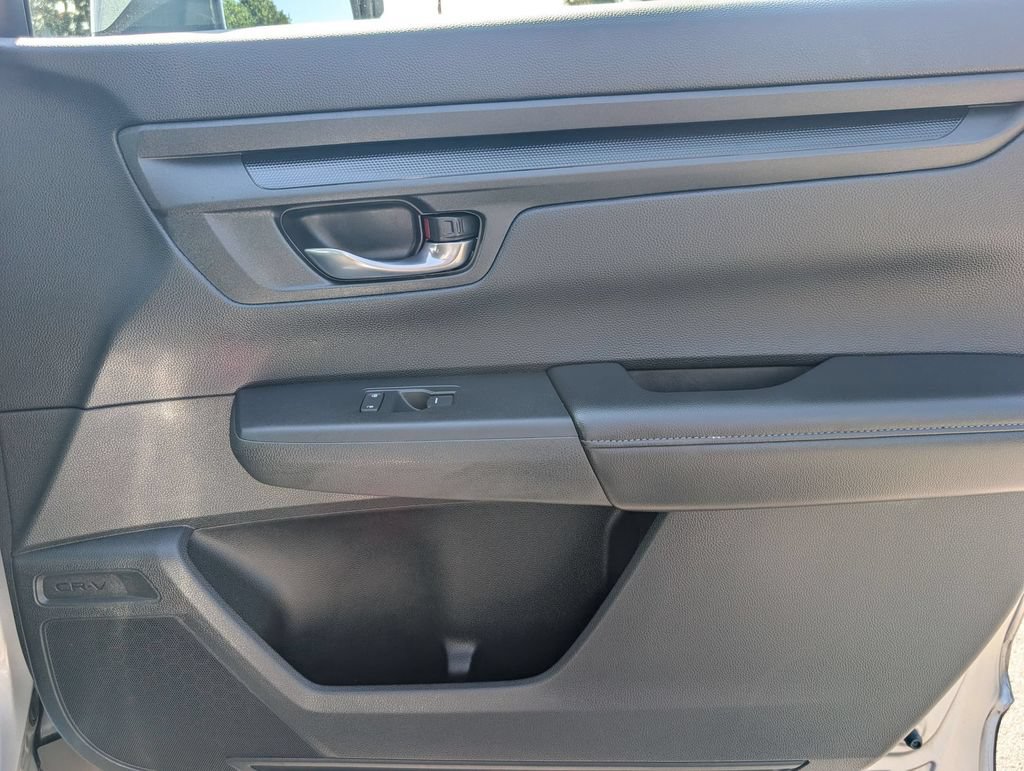 Used 2025 Honda CR-V LX image 31
