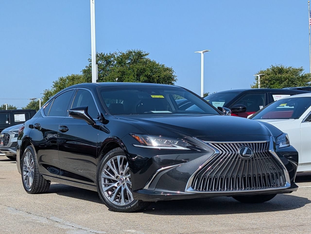 Used 2019 Lexus ES 350 F Sport w/ Accessory Package 2 FWD image 2