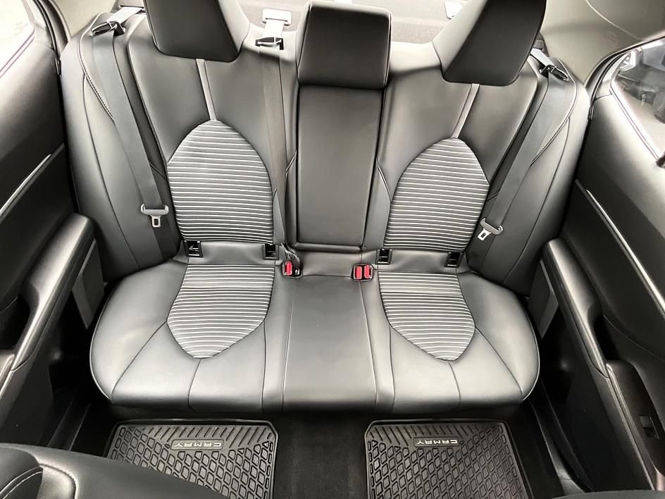 Used 2024 Toyota Camry SE FWD image 28